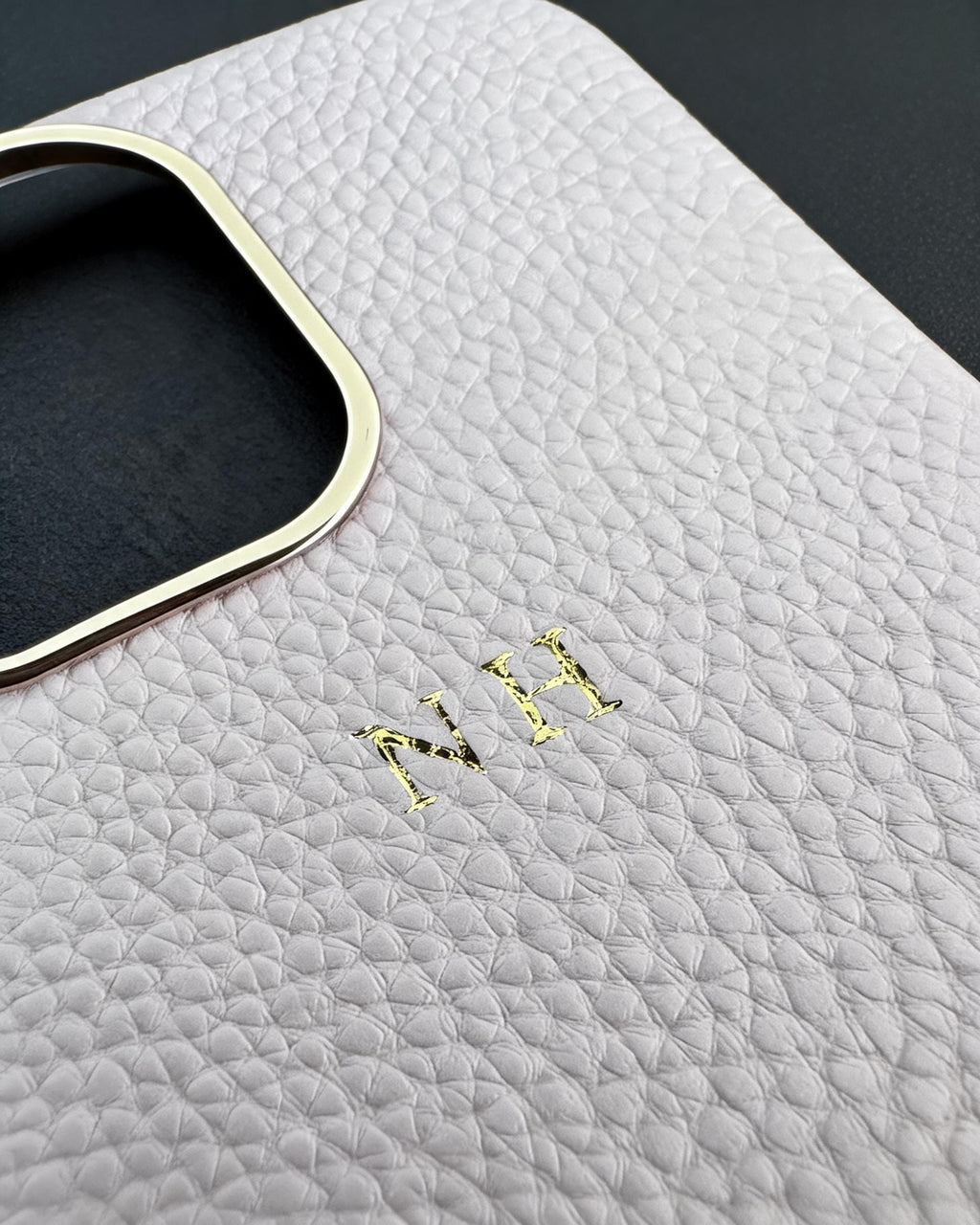 Pebble Grain Gold Trim Personalised Case