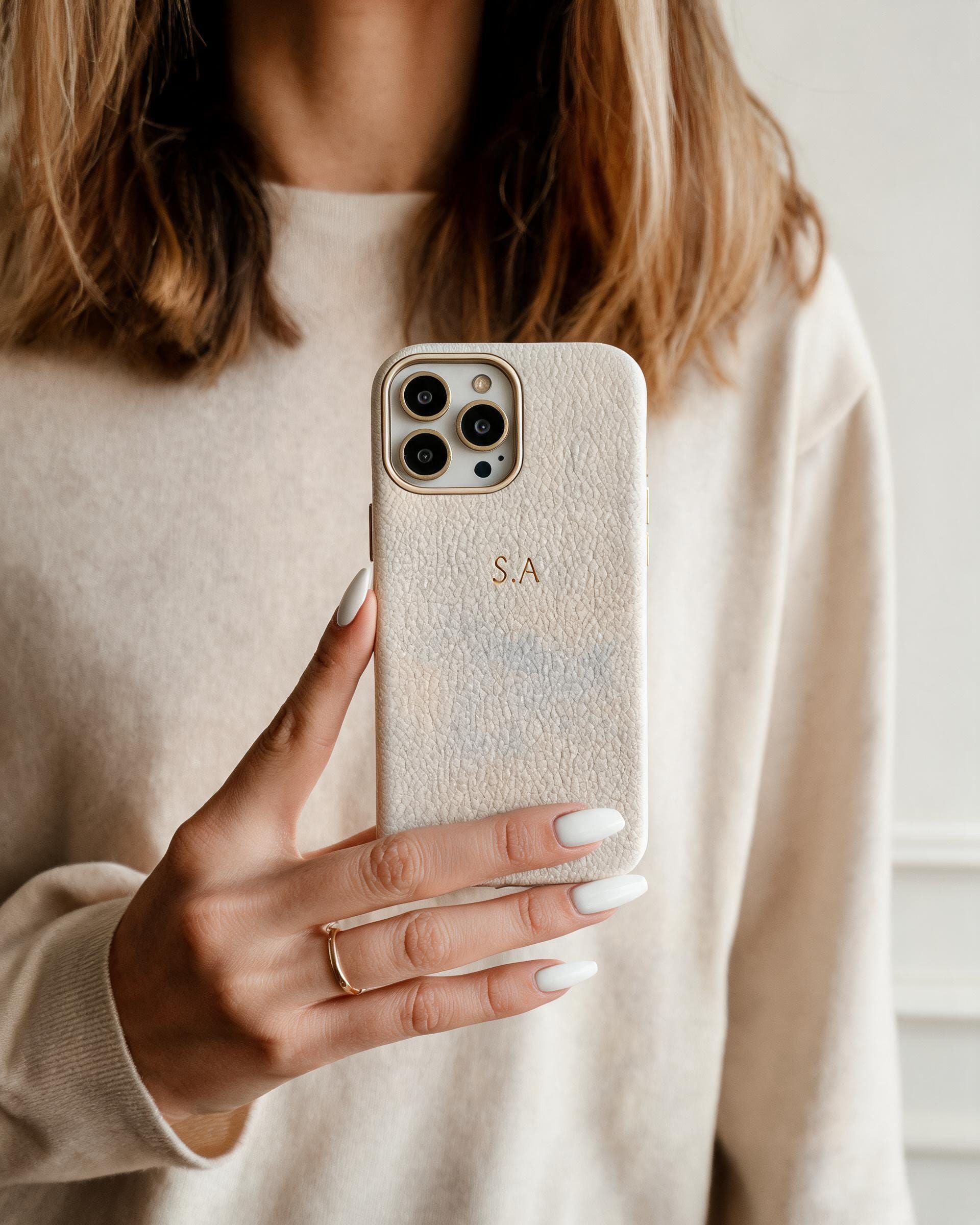 Pebble Grain Gold Trim Personalised Case